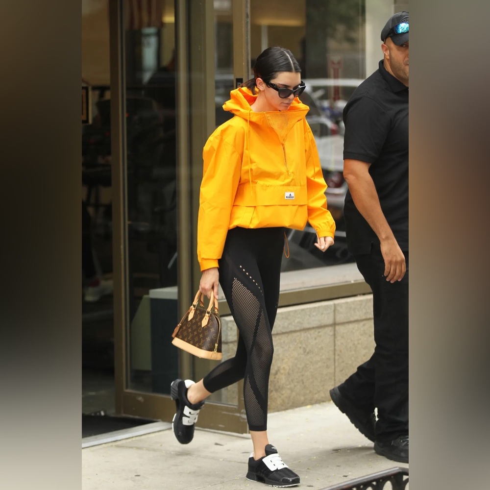 Louis Vuitton Monogram Alma PM Bag - Picture 9 of 9